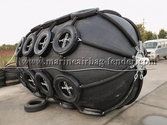 50kpa 80kpa پنوماتیک لاستیک Fender برای کشتی ها اسکله و کشتی