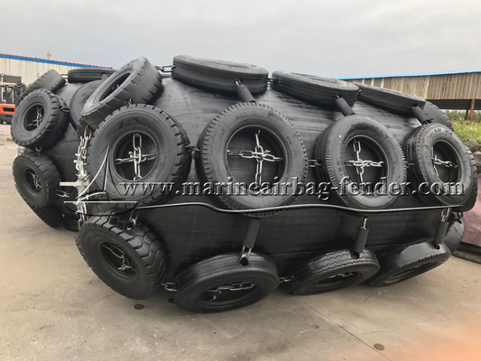 80kpa مقاوم به پیری شناور پنوماتیک Fender Natural Rubber Net Yokohama Type Fender