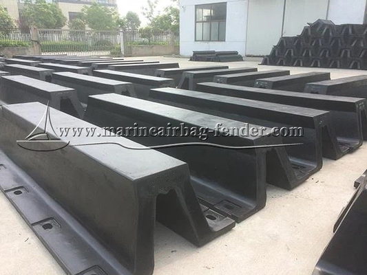 نوع SA فرش لاستیکی دریایی بسته بندی شده بافرهای سنگین استخر